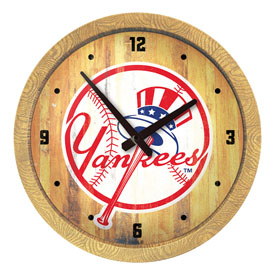 New York Yankees: Weathered "Faux" Barrel Top Clock, FNB-MBNYYS-560-03 New York Yankees: Weathered "Faux" Barrel Top Clock, FNB-MBNYYS-560-03