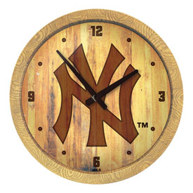New York Yankees: Logo - Branded "Faux" Barrel Top Clock, FNB-MBNYYS-560-05 New York Yankees: Logo - Branded "Faux" Barrel Top Clock, FNB-MBNYYS-560-05