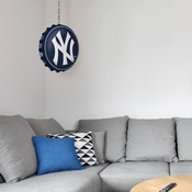 New York Yankees: Logo - Bottle Cap Dangler, MBNYYS-220-02