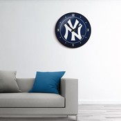 New York Yankees: Logo - Modern Disc Wall Clock, MBNYYS-510-02