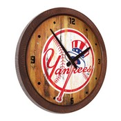 New York Yankees: Weathered "Faux" Barrel Top Clock, FNB-MBNYYS-560-03
