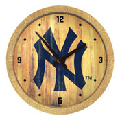 New York Yankees: Logo - Weathered 