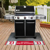 NHLRETRO Detroit Red Wings Vinyl Grill Mat - 26in. x 42in., 35478